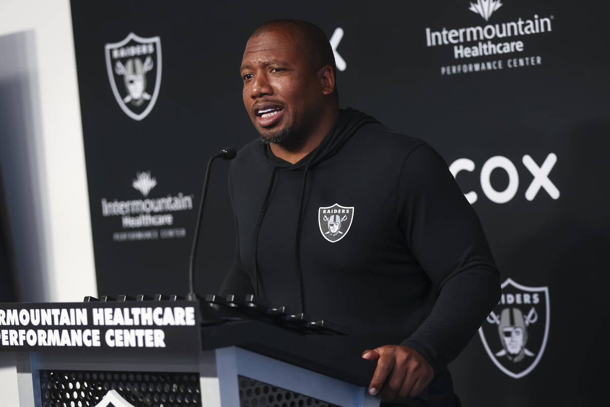 Jason Simmons dari Raiders mengkhotbahkan persaingan ke tingkat menengah