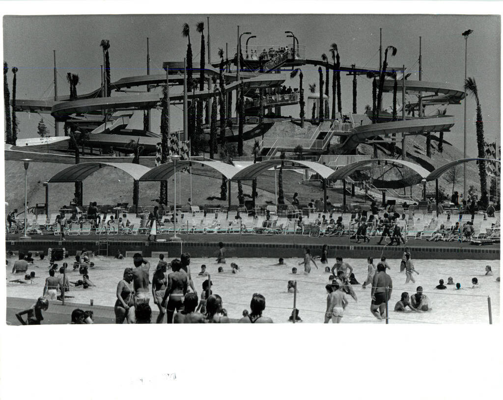 Guests do their best to keep cool at Wet 'n' Wild on Las Vegas Boulevard in 1985. (Las Vegas Re ...