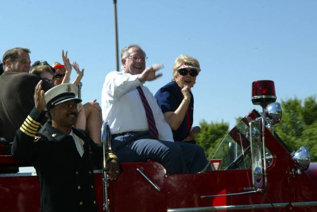 Mayor Oscar Goodman and wife Carolyn Goodman appear in the Patriotic Parade for the first time ...