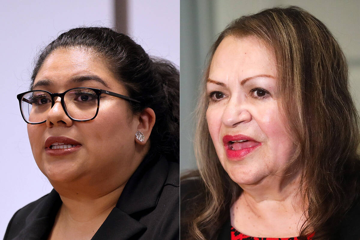 Irene Cepeda, left, Linda Cavazos, right. (Las Vegas Review-Journal)