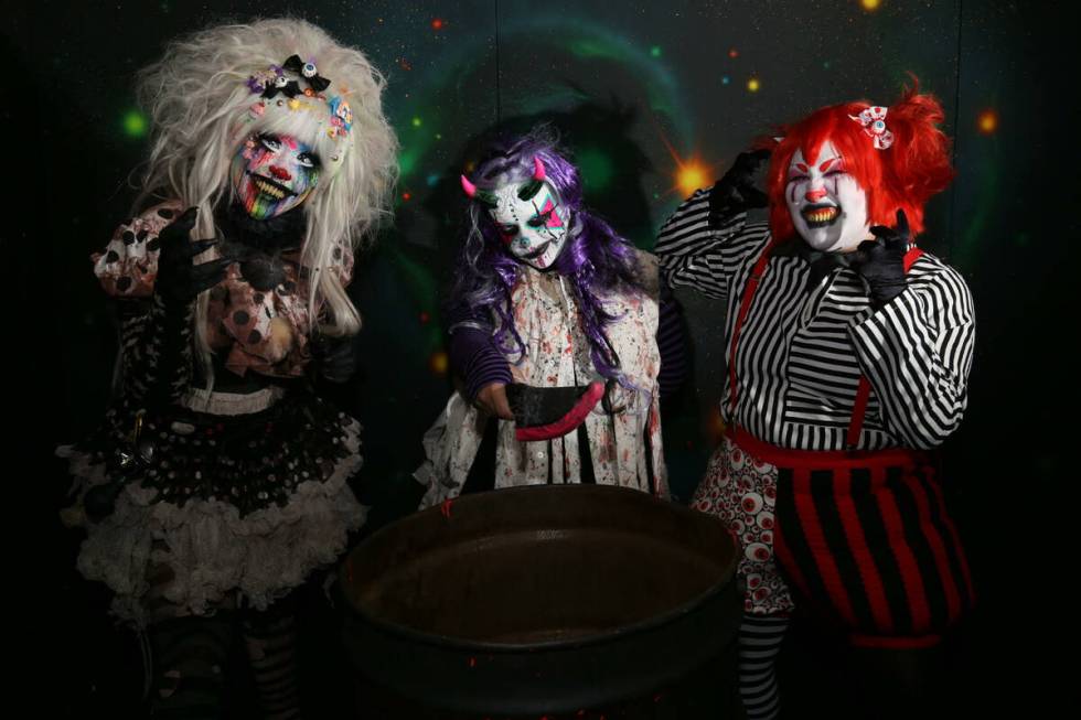 Adegan dari Vegas Fright Nights di Opportunity Village.  (Desa Peluang)