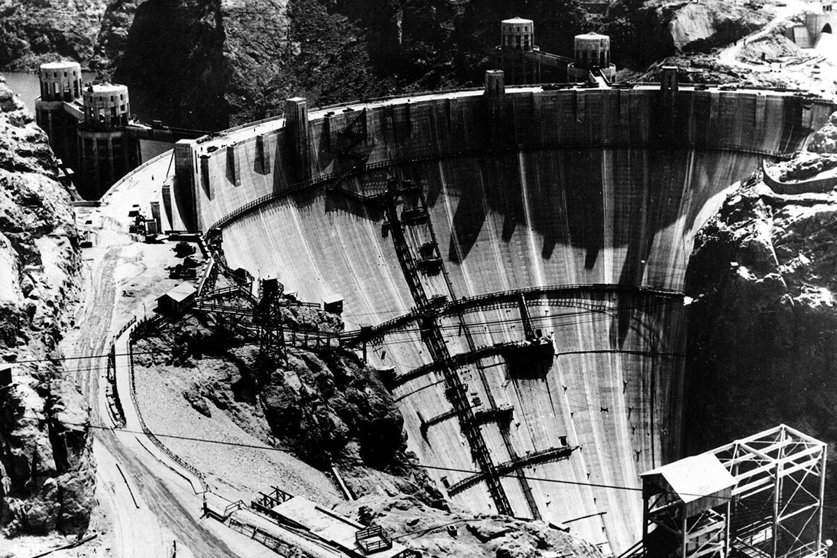 hoover dam construction pictures