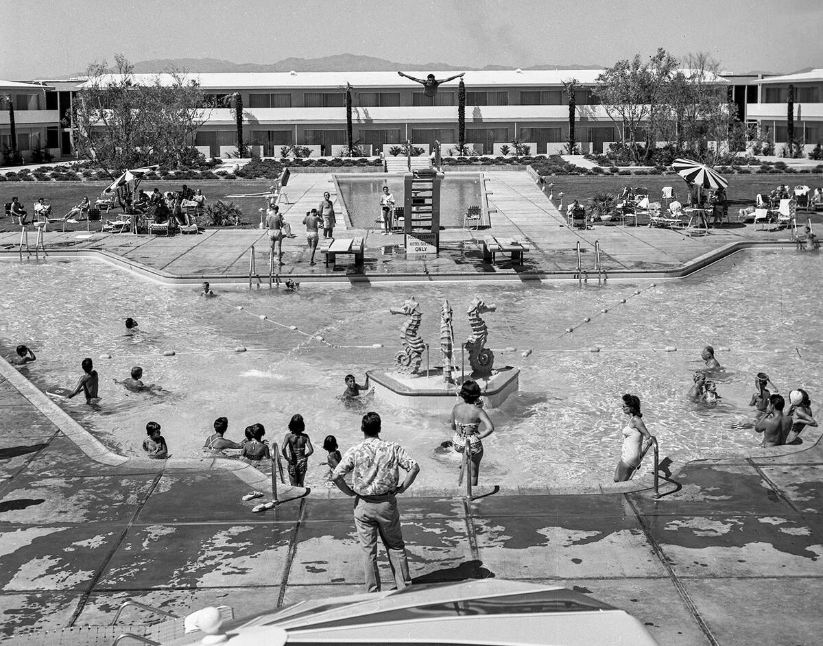 The swimming pool at the Dunes on Aug. 29, 1955. (Las Vegas News Bureau)