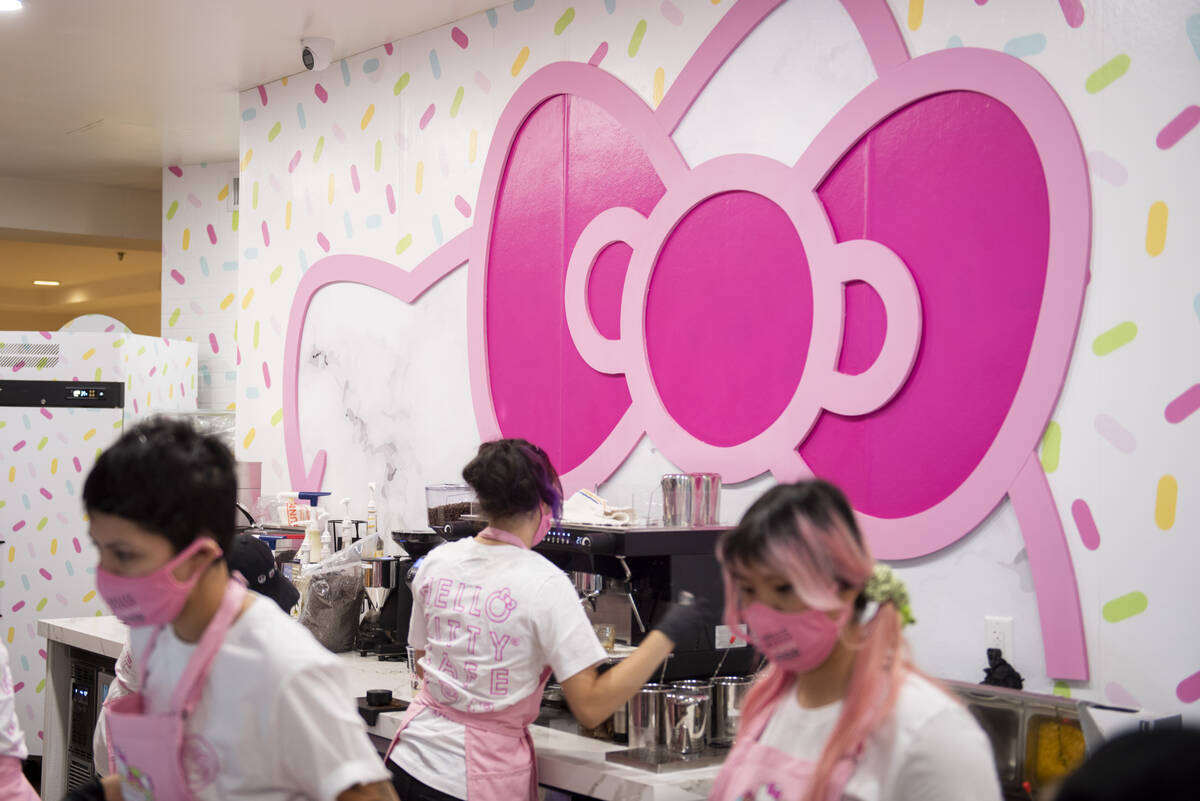 Check Out The Adorable Hello Kitty Cafe In Las Vegas - Secret Las