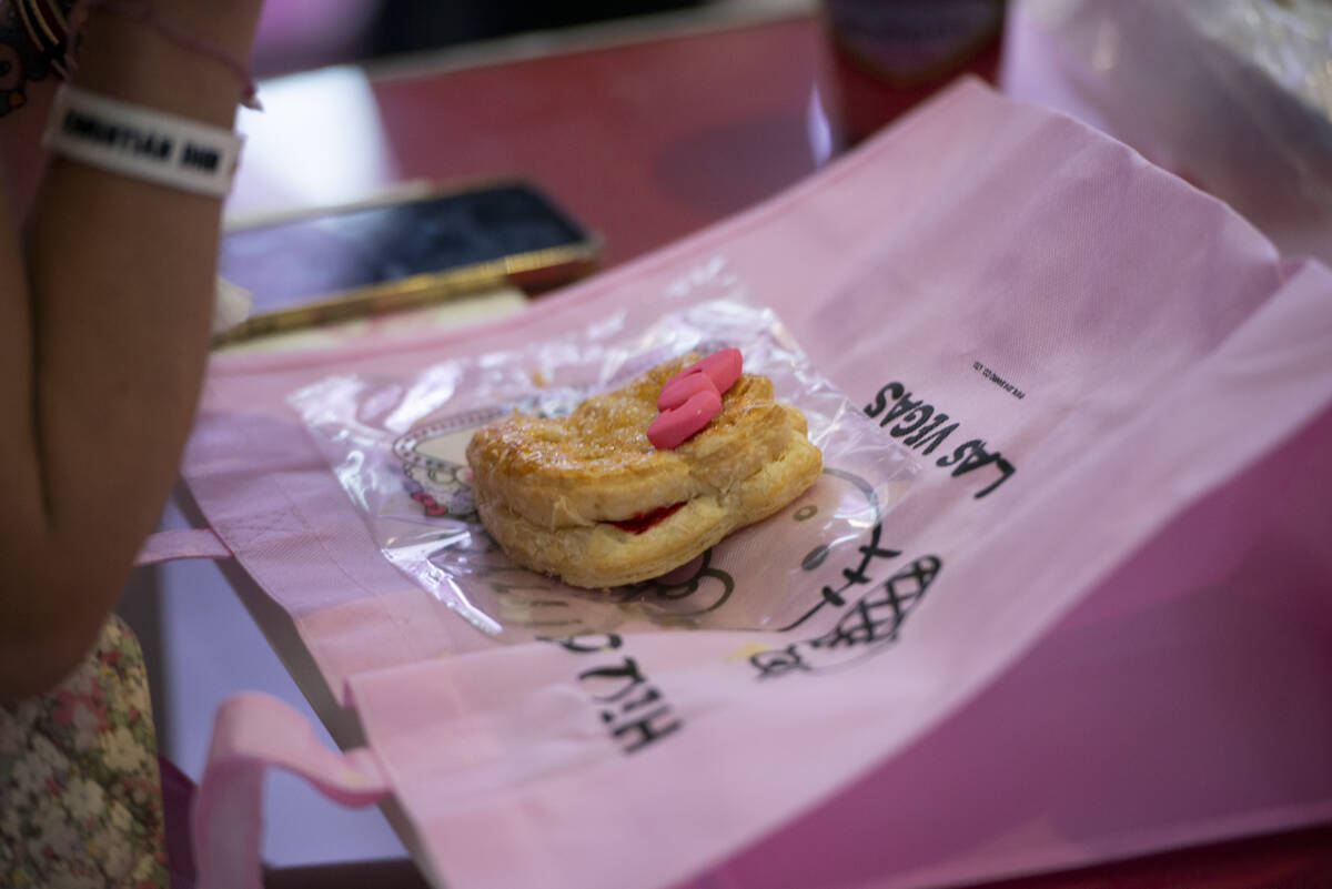 Hello Kitty Cafe at Fashion Show mall debuts, Food