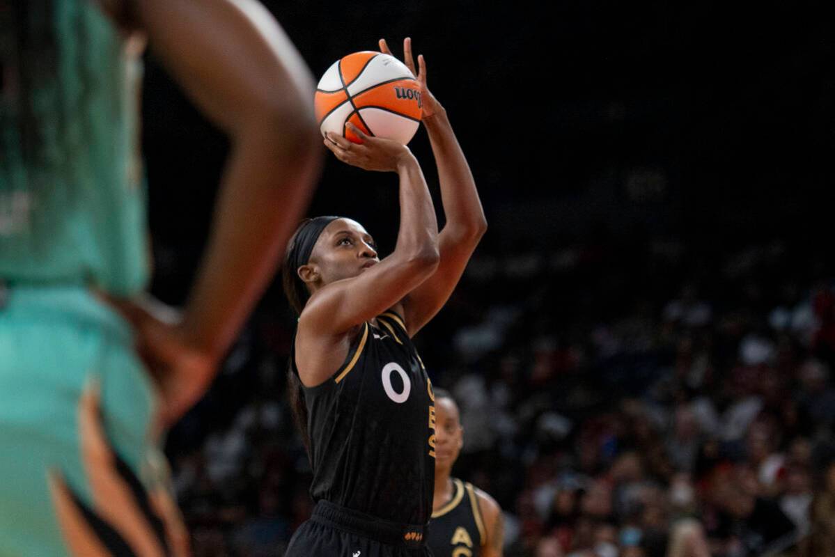 Las Vegas Aces guard Jackie Young (0) shoots a free throw during the Aces' game against the New ...