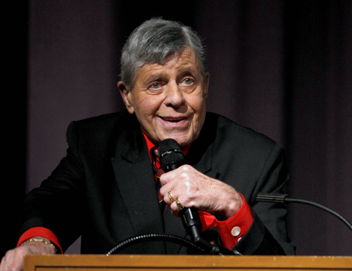 Proyek terbaru Jerry Lewis, musikal ‘The Nutty Professor’, akan tayang perdana