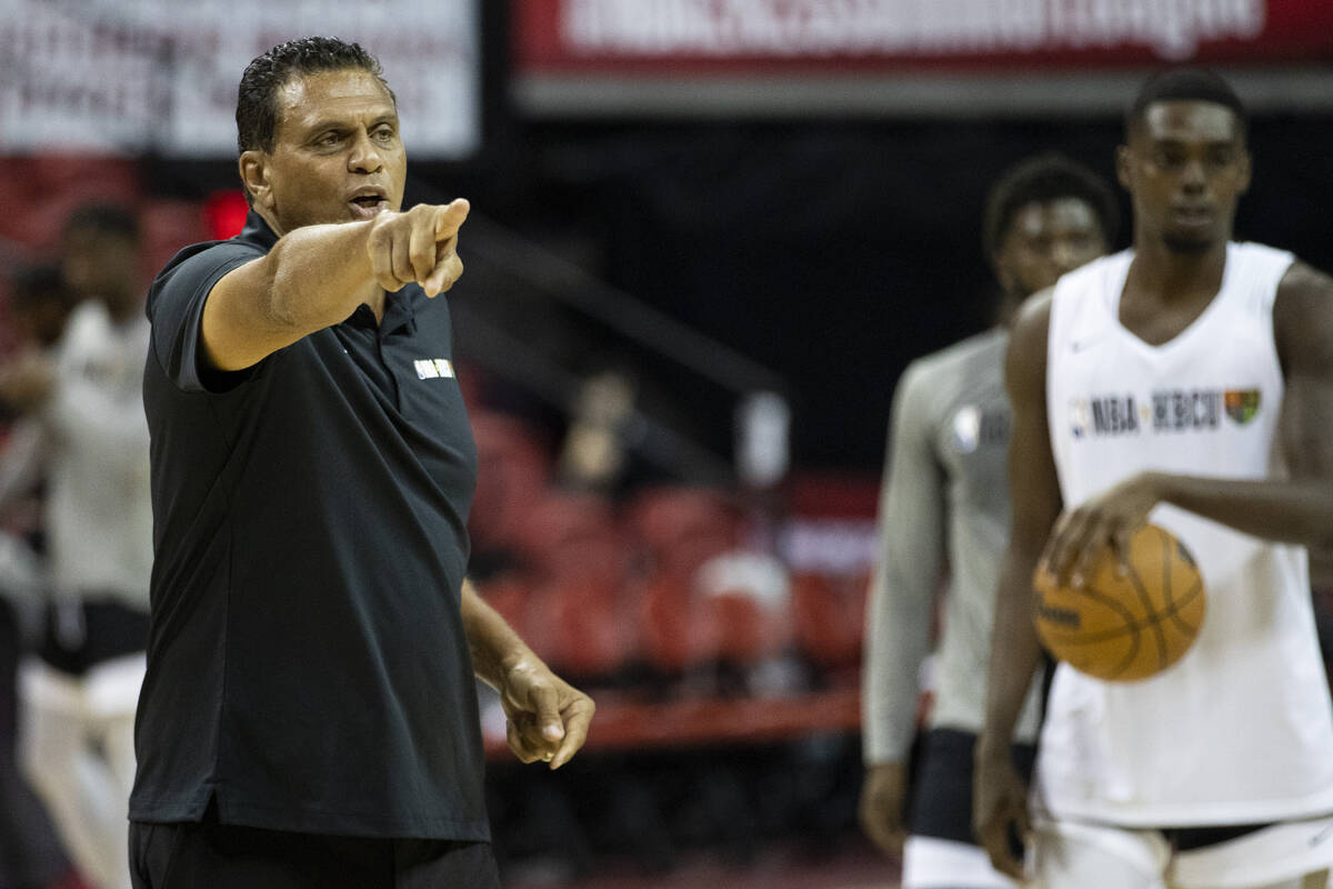 Former UNLV player Reggie Theus coaches players during the HBCU Showcase basketball game at the ...