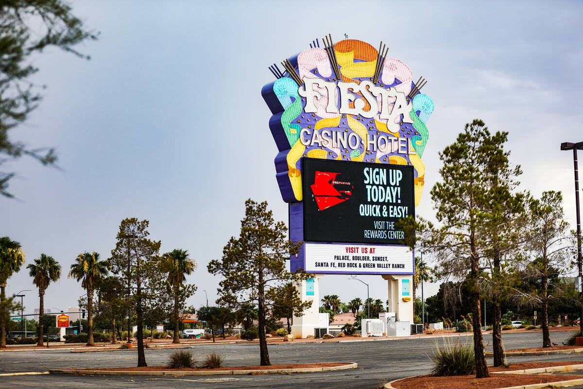 Station Casinos to demolish hotels; high hopes for land use | Las Vegas  Review-Journal
