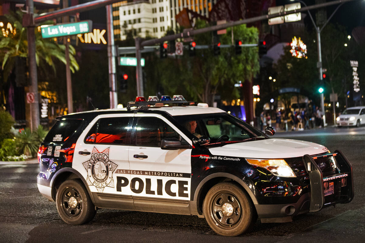 Las Vegas Metro patrols the Strip on Saturday, July 16, 2022, Las Vegas. (Benjamin Hager/Las Ve ...