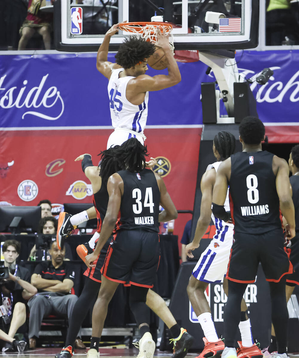 New York Knicks' Jericho Sims (45) dunks the ball against the Portland Trail Blazers during the ...