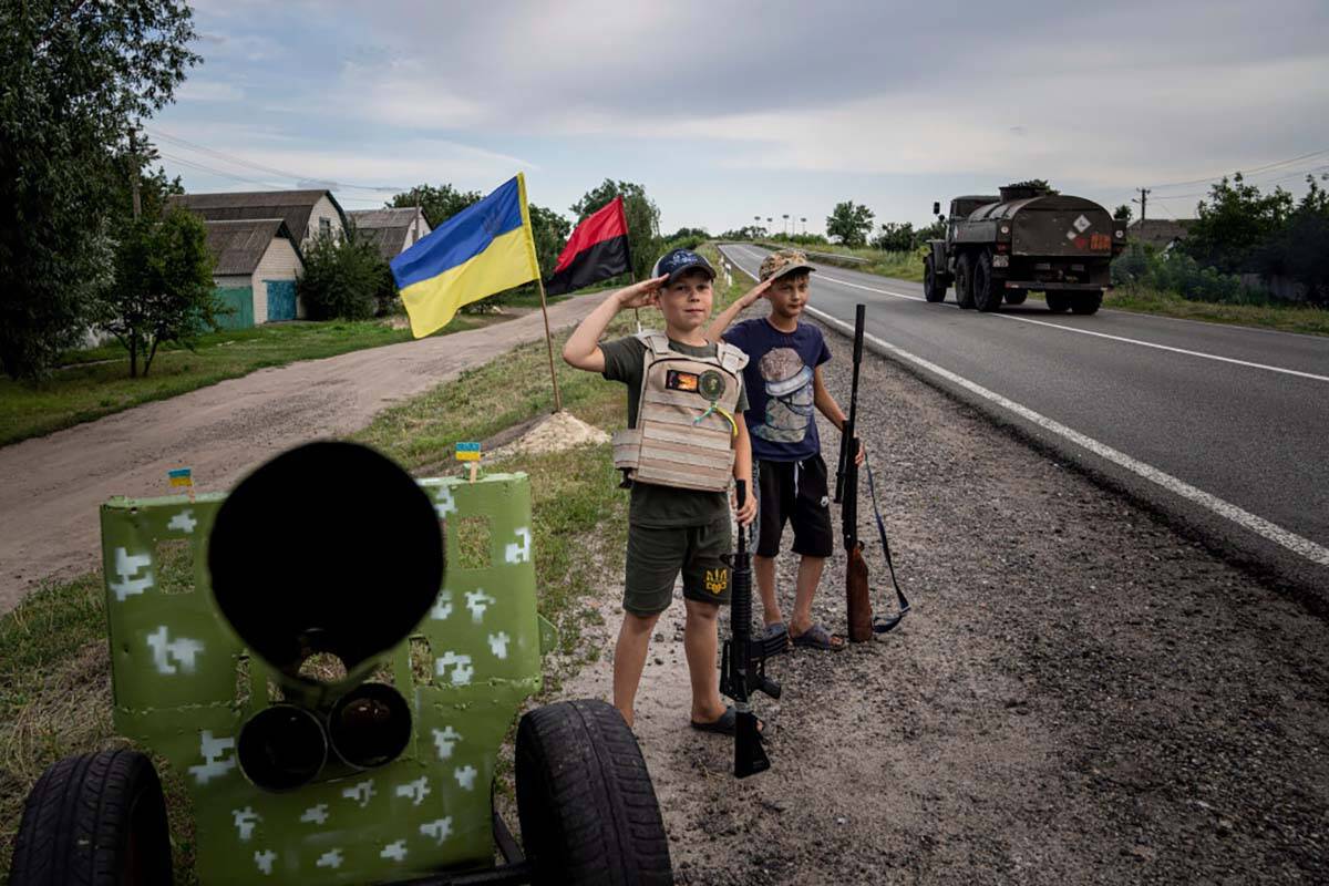 Rusia mengalahkan kota besar Ukraina setelah memperluas tujuan perang