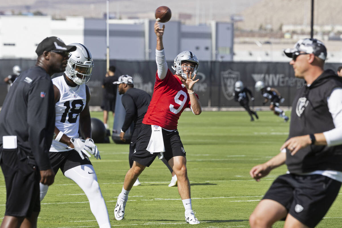 Las Vegas Raiders backup quarterback Nick Mullens (9) throws the ball during team's practice at ...