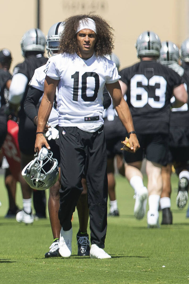 raiders hollins