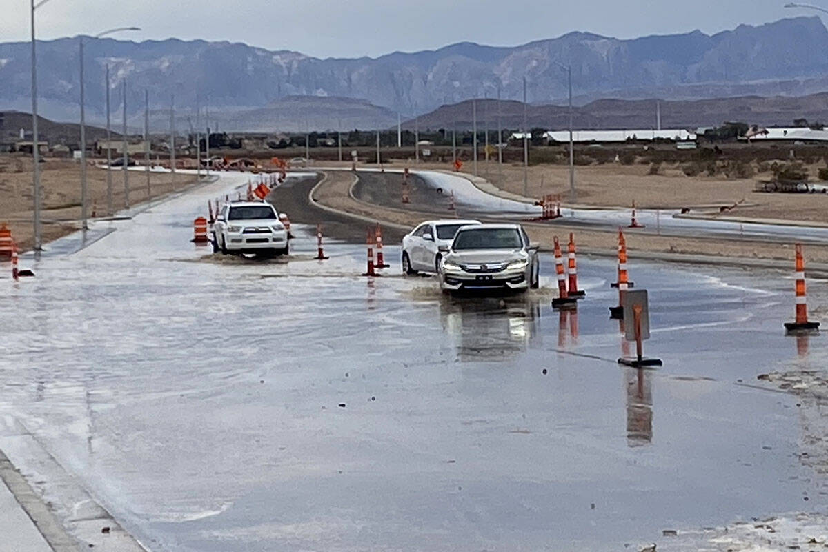 West Silverado Ranch Boulevard is closed Monday, July 25, 2022, at Dean Martin Drive in Las Veg ...