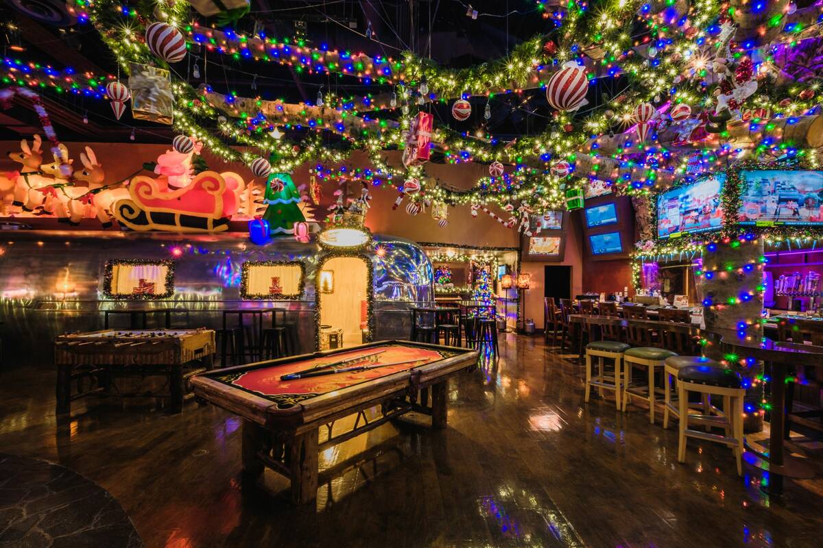 Bad Elf pop-up holiday bar at the Silverton casino in 2021. (Eugene Dela Cruz/OneSeven Agency)