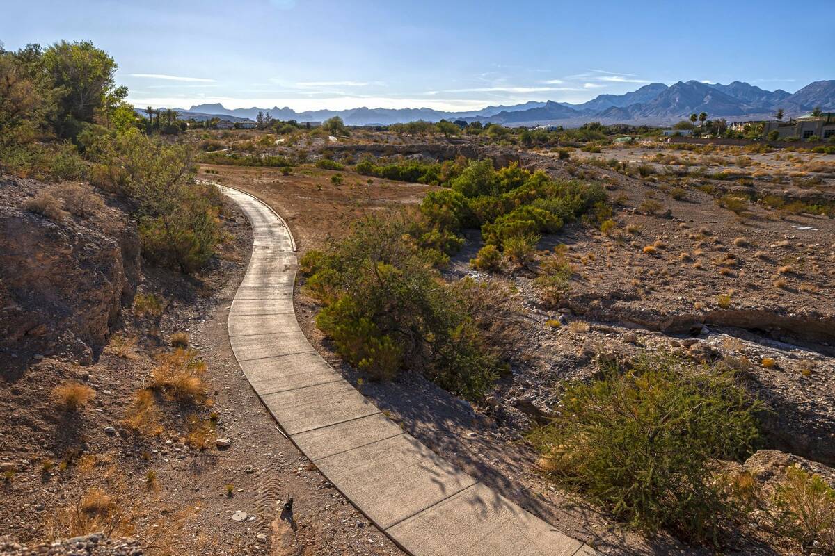 The land where the now defunct Badlands Golf Course lies empty on Wednesday, Sept. 29, 2021, in ...