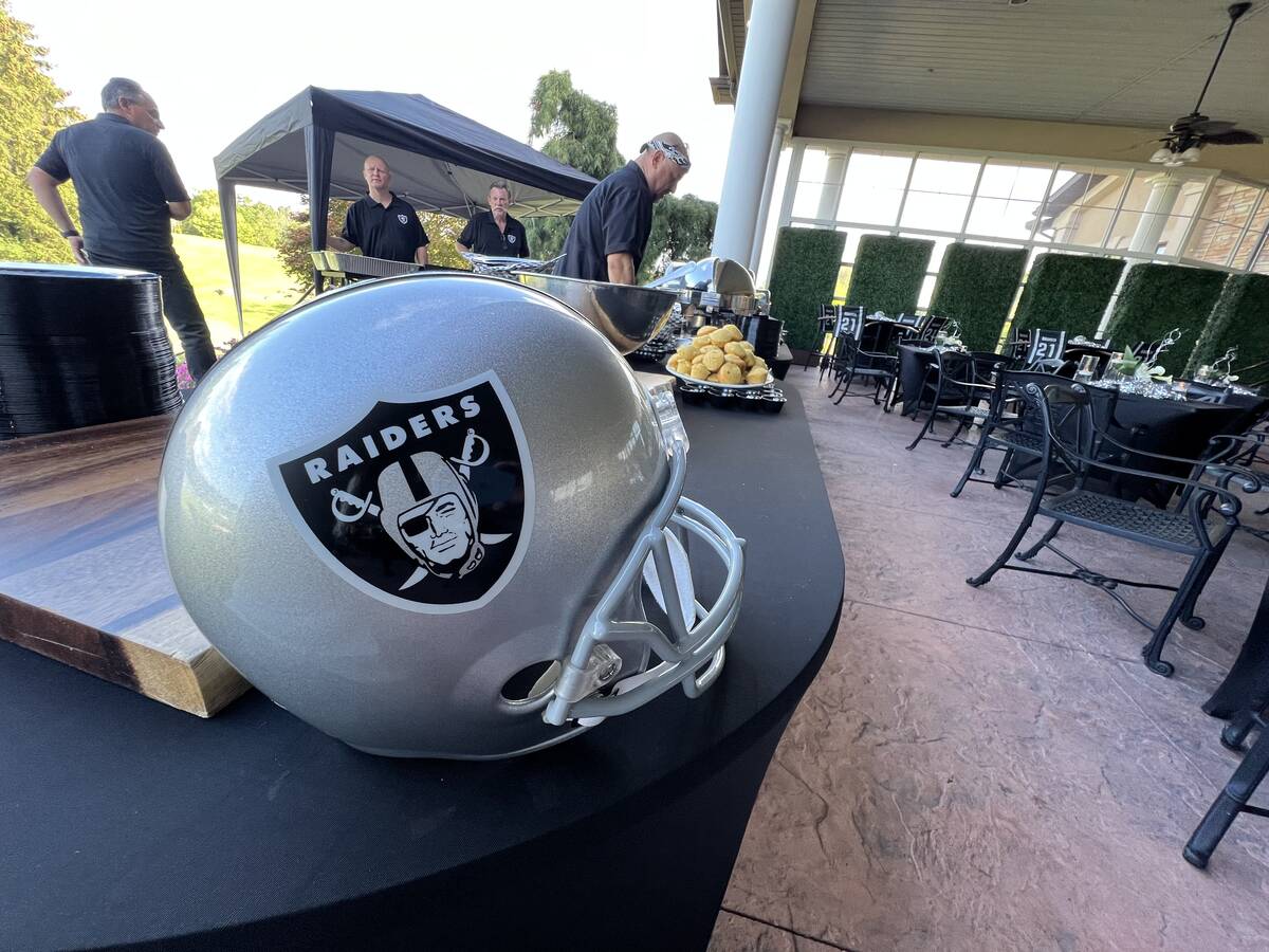 A scene from the Raiders' party honoring Cliff Branch at Quarry Gold Club in Canton, Ohio, Satu ...