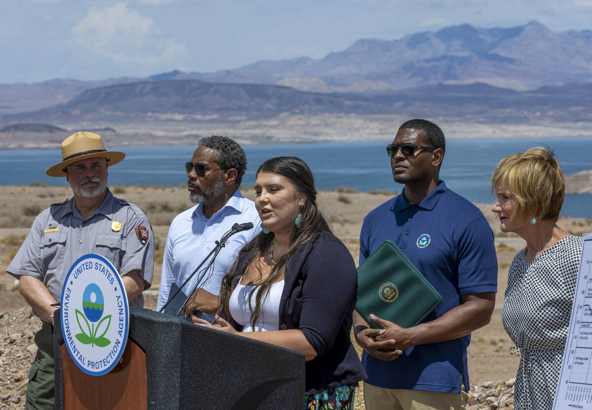 (From left) NPS Ranger David Alberg and Congressman Steven Horsford look on as Taylor Patterson ...