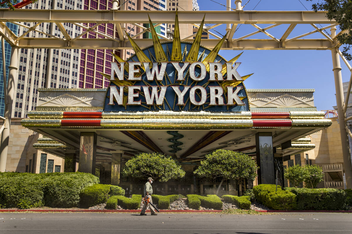 New York-New York casino remodeling rooms with Big Apple theme