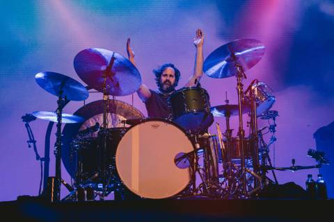 The Killers kembali ke T-Mobile Arena untuk pertunjukan kampung halaman