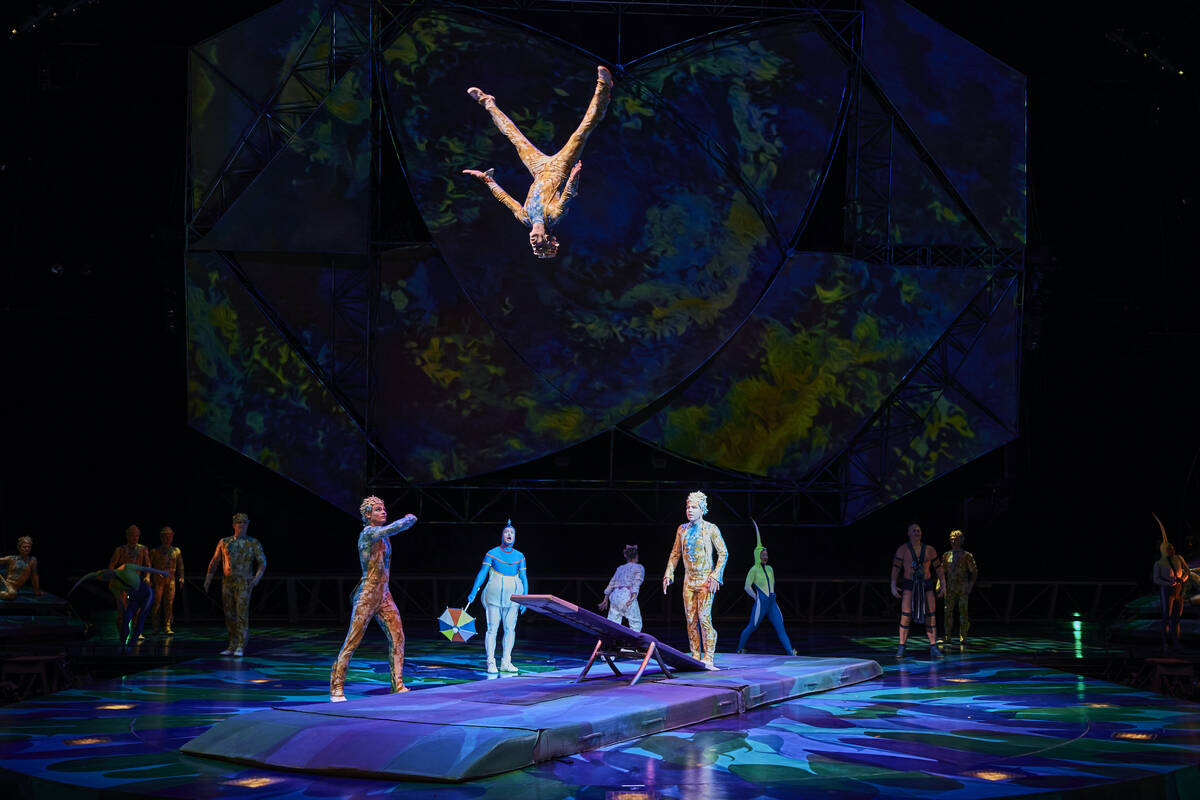 Cirque ‘Mysteres’ mencapai pertunjukan ke-13.000 di Las Vegas Strip