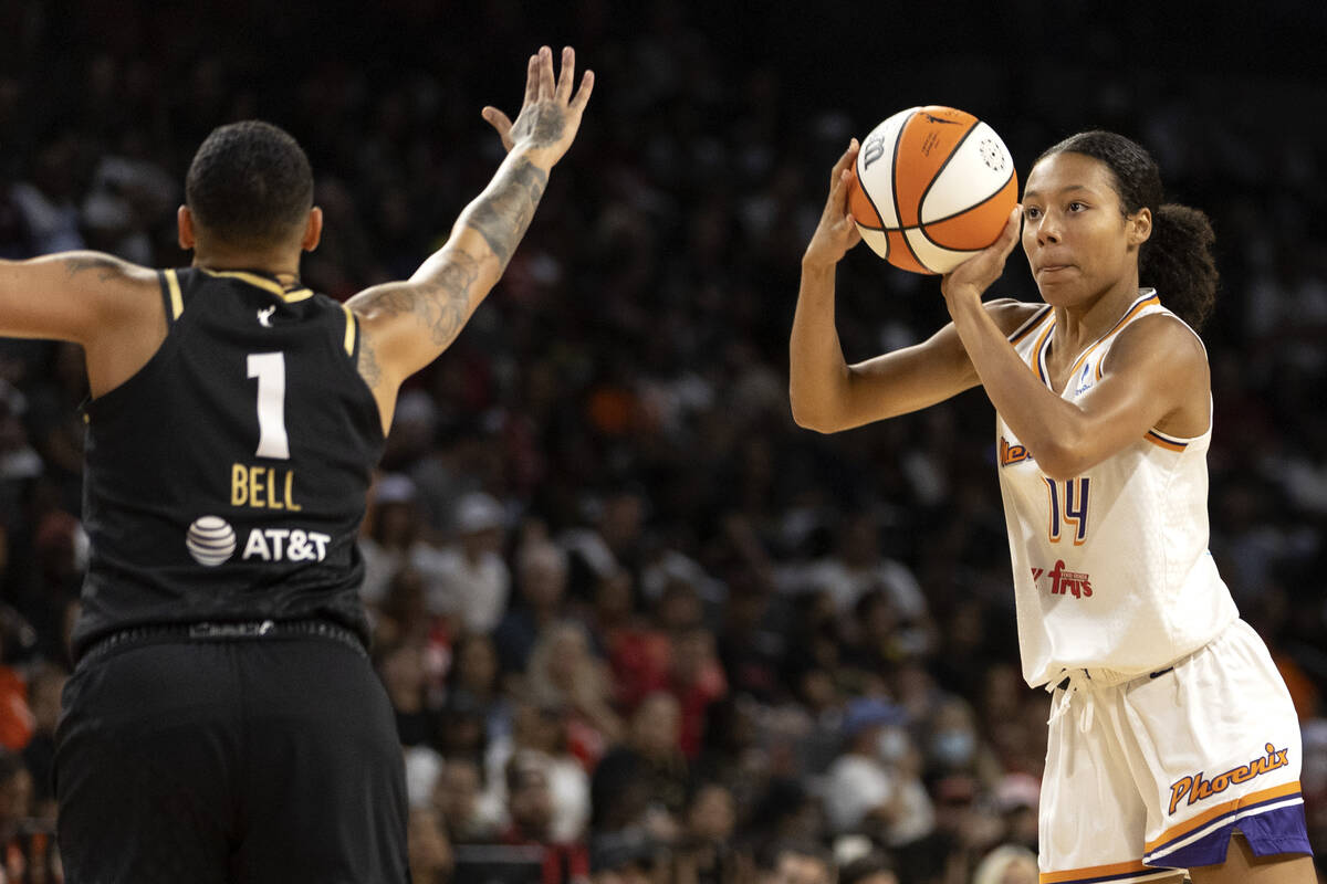 Phoenix Mercury forward Sam Thomas (14), who is from Las Vegas, shoots against Las Vegas Aces g ...