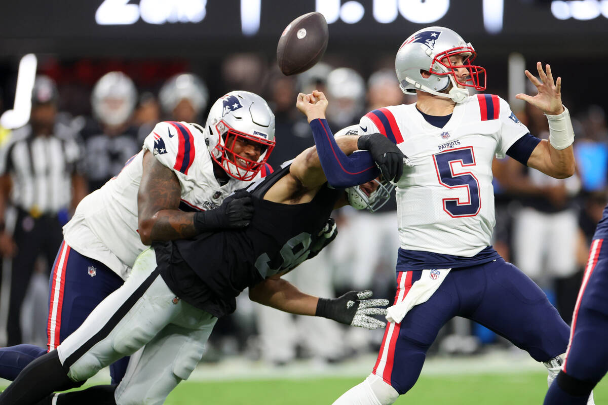 Raiders impressive in well-played win over Patriots | Las Vegas Review-Journal