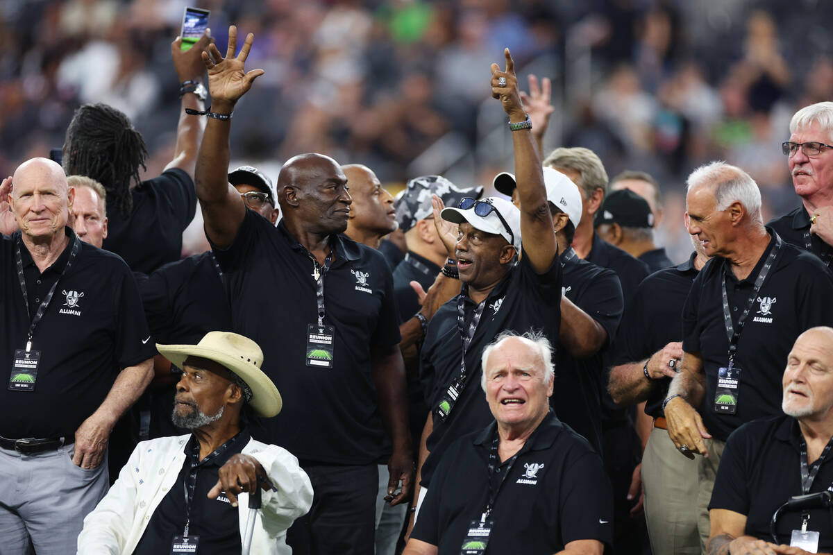Raiders berkumpul untuk pertemuan alumni terbesar yang pernah ada