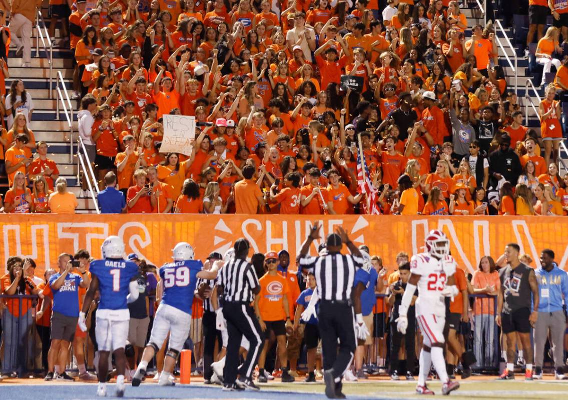 Bisho Gorman's wide receiver Trech Kekahuna (23) celebrates after scoring a touchdown during th ...