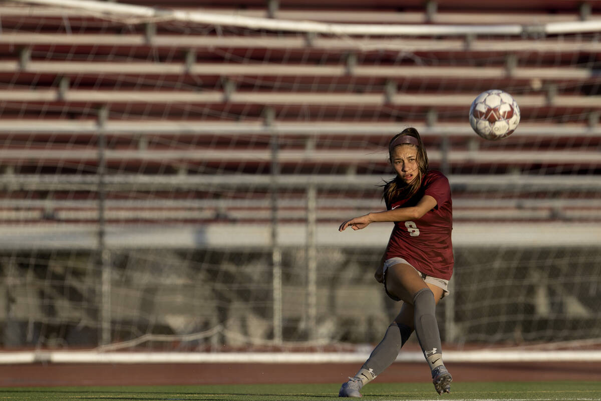 Cimarron-Memorial’s Jasmin Chavarria-Lopez (9) kicks for a goal against Bonanza during a ...