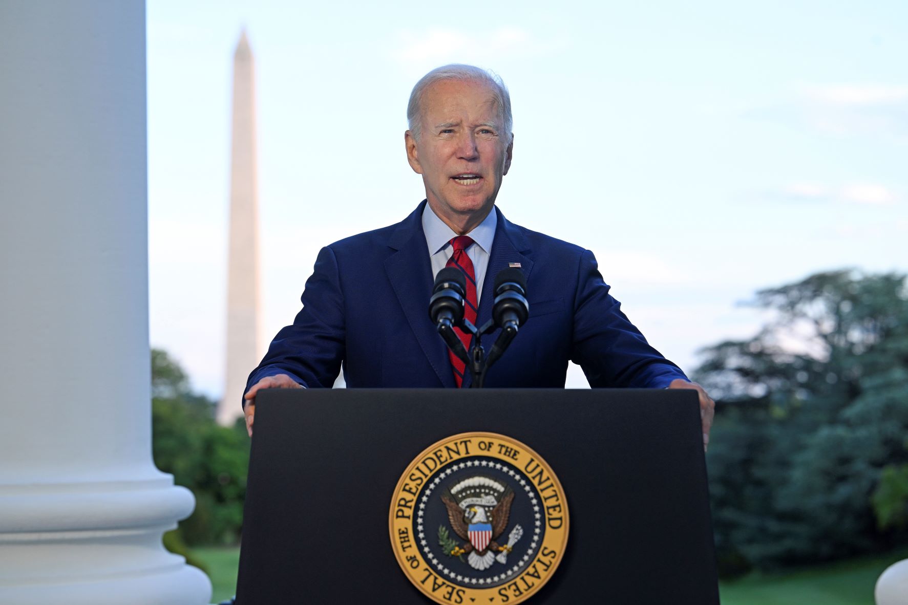 Serangan drone pada pemimpin al-Qaeda memberikan ‘keadilan’, kata Biden