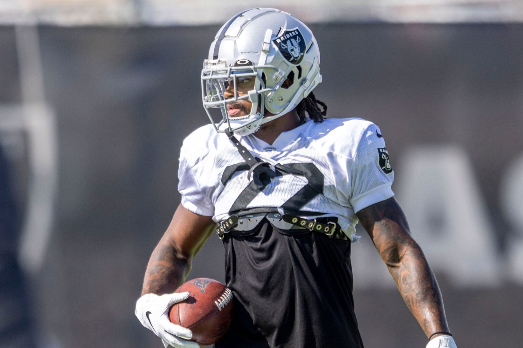 Raiders memiliki 3 area untuk difokuskan dalam game Dolphins