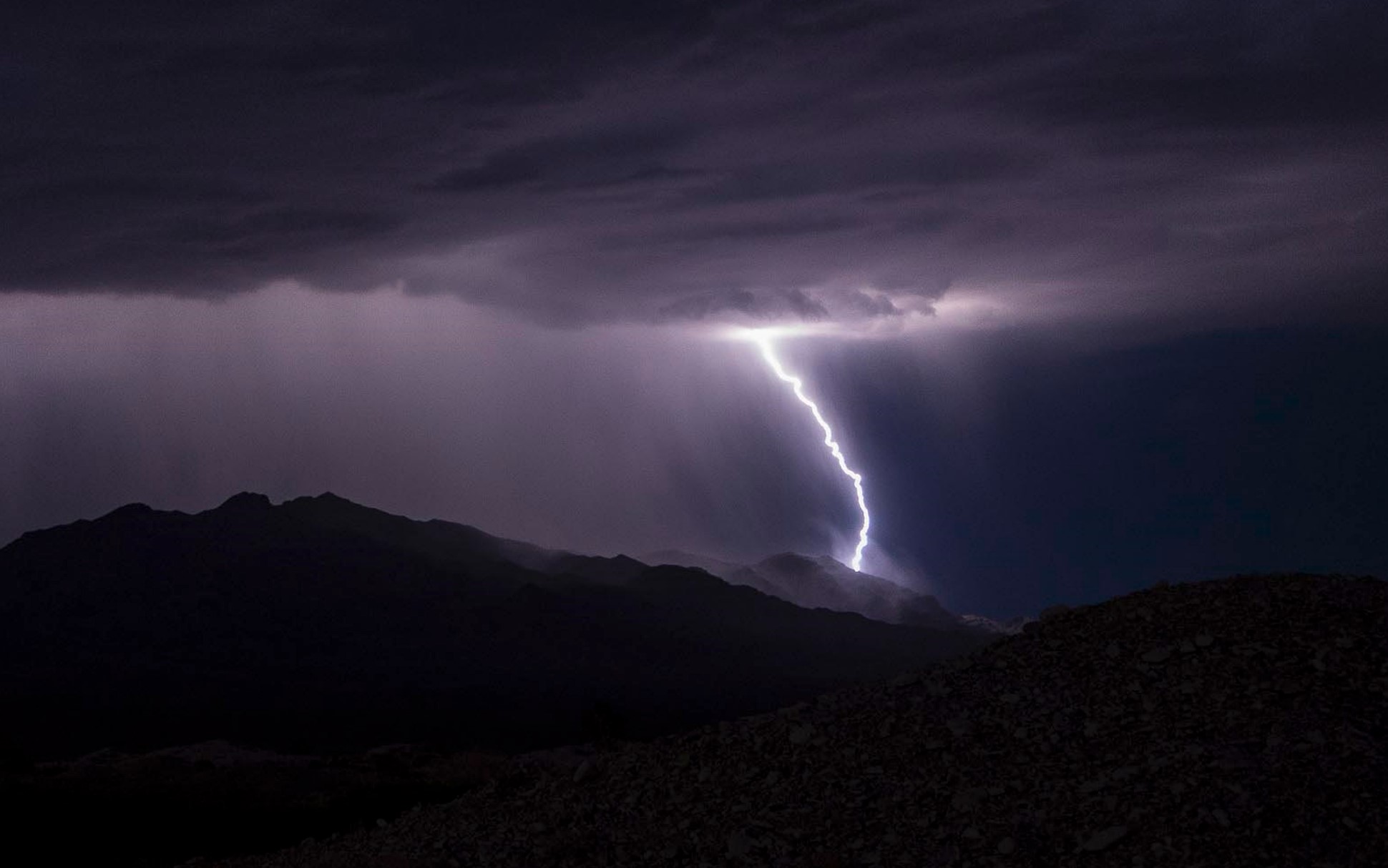 Late-night summer storm rumbles through Las Vegas Valley.