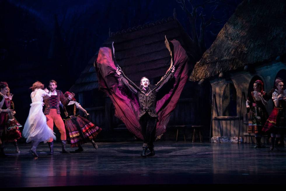 Teater Balet Nevada mempersembahkan "Drakula" (Alice Lee)