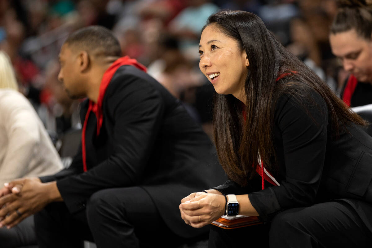 Las Vegas Aces assistant head coach Natalie Nakase reacts to a referee’s call from the sideli ...