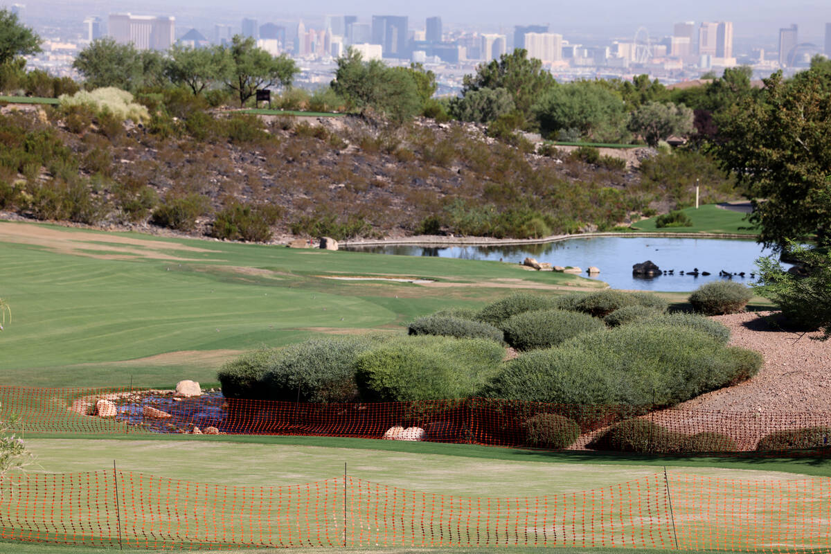 Bandera Bermuda grass on the 9th fairway at Anthem Country Club in Henderson Tuesday, Sept. 6, ...
