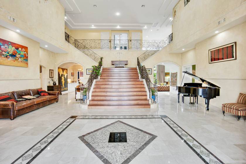 Canyon Gate Country Club lists for 2.6M Las Vegas ReviewJournal