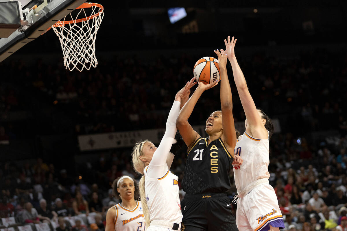 Las Vegas Aces rookie Iliana Rupert adapts on, off court | Las Vegas Review-Journal