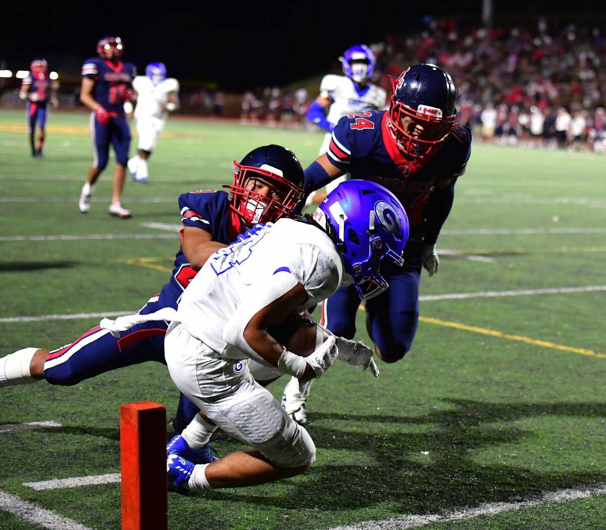 Bishop Gorman scores during a game between the Bishop Gorman Gaels and the Saint Louis Crusader ...