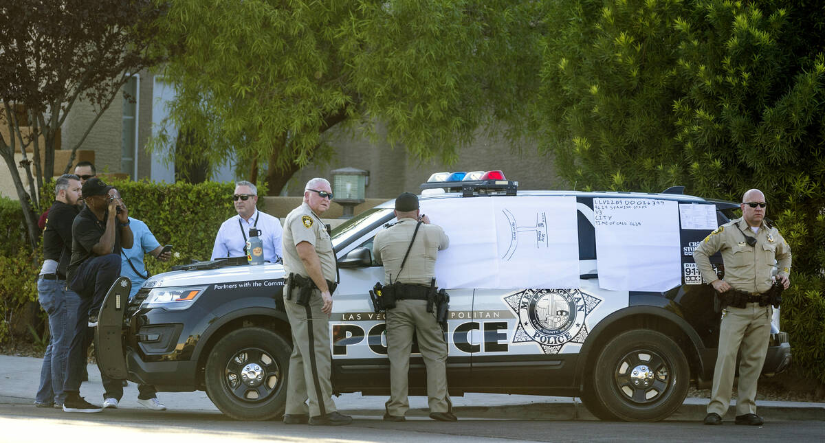 Metro Officers set up coordinations at the entrance to Tuscany Trails down the street from the ...