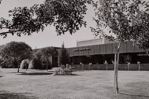 The view of Frazier Hall from Hulse at the University of Nevada, Las Vegas in 1958. (Special Co ...