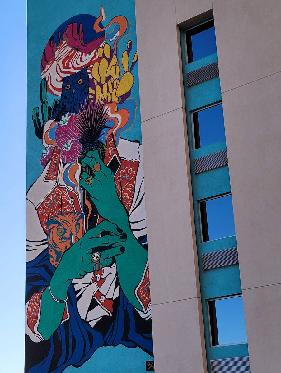 A Bicicleta Sem Freio mural on a wall of El Cortez Cabana Suites on Ogden Avenue. (Natalie Burt ...
