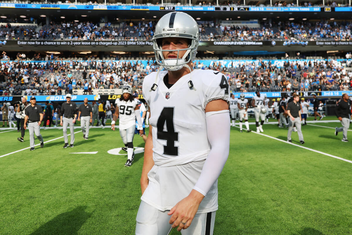 Raiders quarterback Derek Carr (4) takes the field at the end of a NFL football game against th ...
