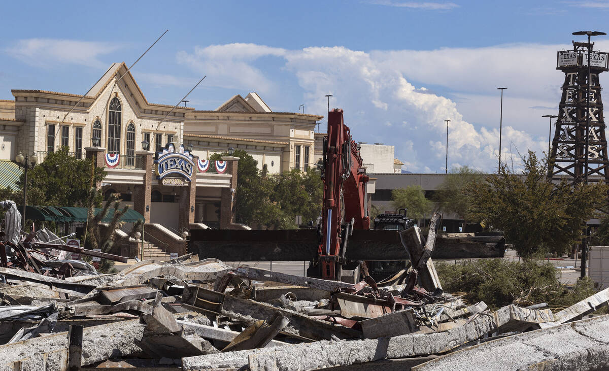 Crews tear down Texas Station, on Monday, Sept. 12, 2022, in North Las Vegas. (Bizuayehu Tesfay ...