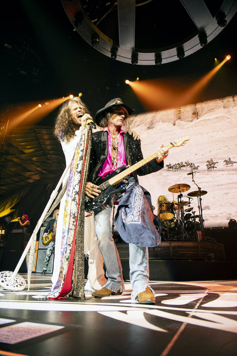 Steven Tyler still rockin' at 71!