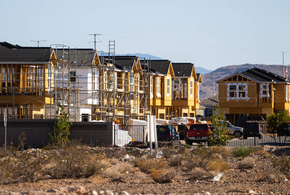 Keyakinan pembangun rumah terus turun karena penjualan jatuh di Las Vegas, AS