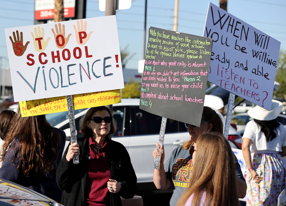 Keamanan sekolah di CCSD membutuhkan disiplin sekolah |  PENGURANGAN