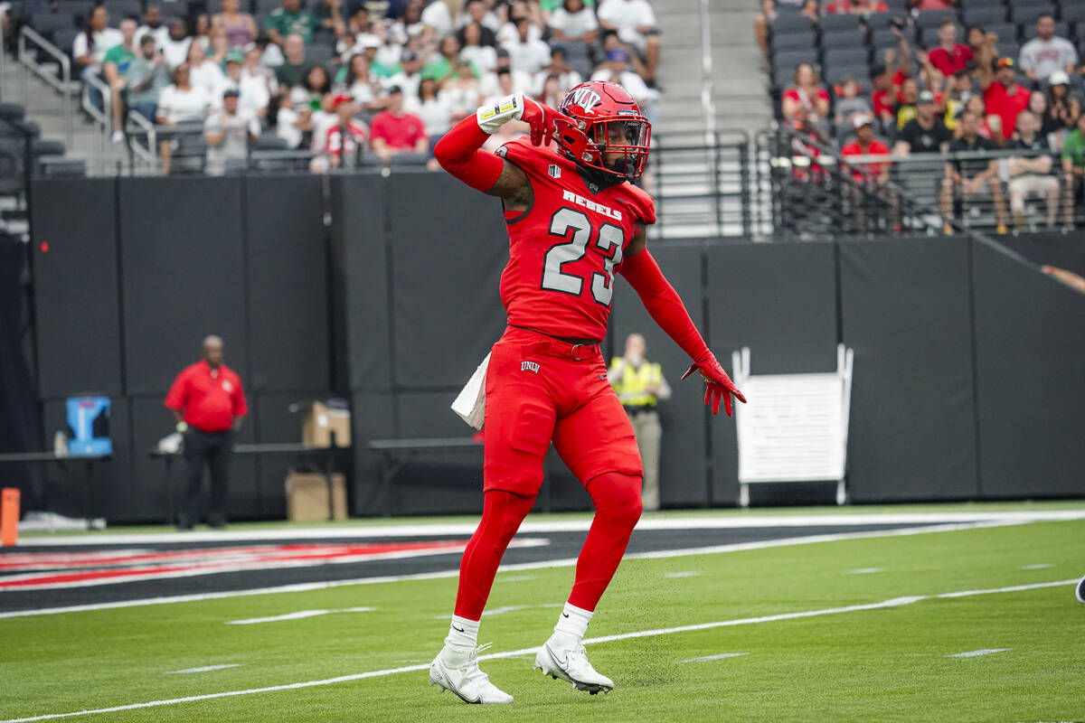 UNLV defensive back Jerrae Williams on the field for the Rebels during their 58-27 win against ...
