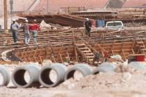 Work continues on Interstate 215 on the east side of Windmill Lane on March 28, 1996. (John Gur ...